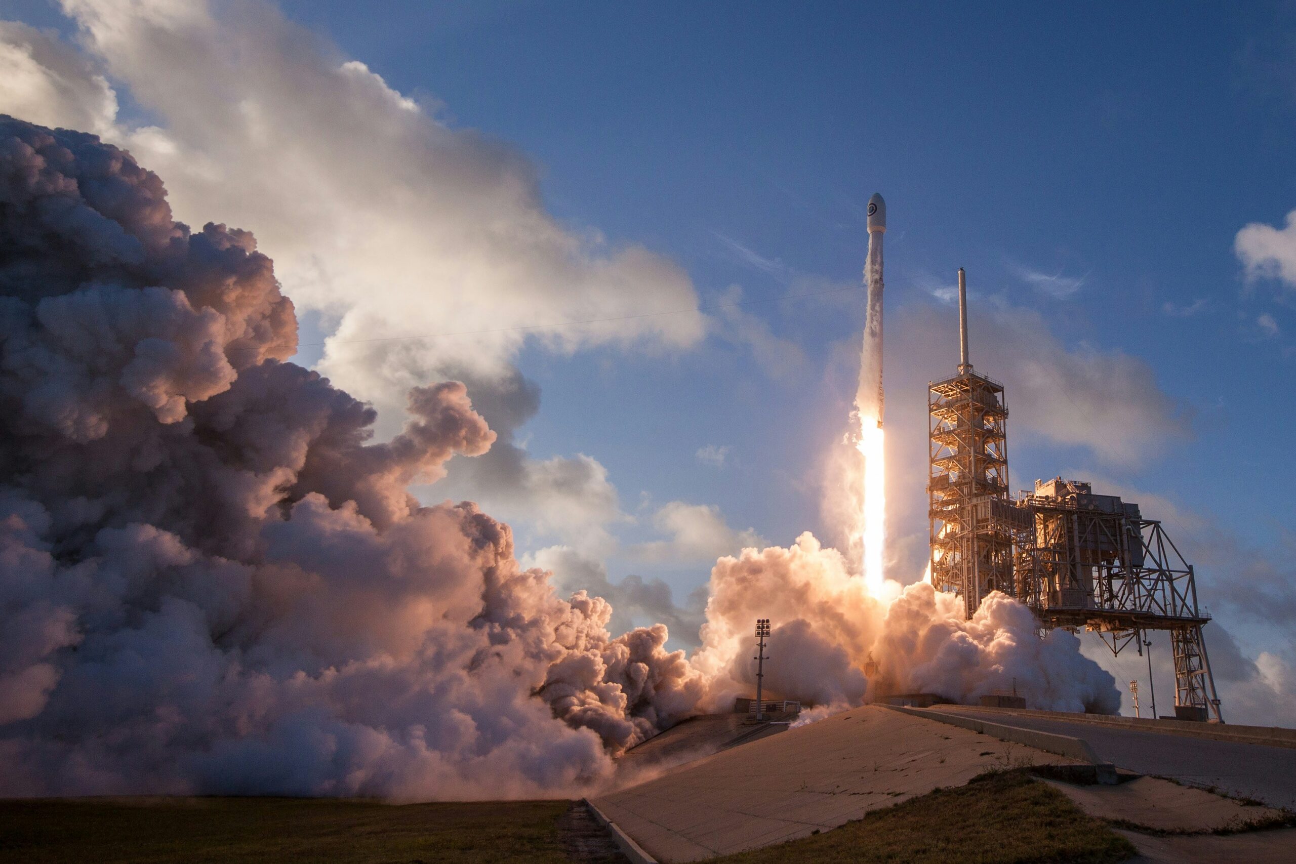 SpaceX Soars: Elon Musk’s Company Triumphs in Indonesia’s Satellite Launch Market, Reshaping Space Exploration Landscape